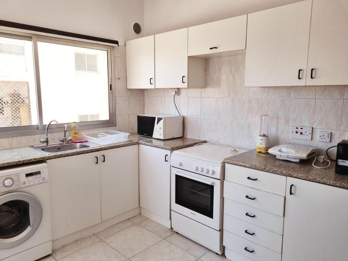 Ikaros Boutique Apartment Limassol Bagian luar foto