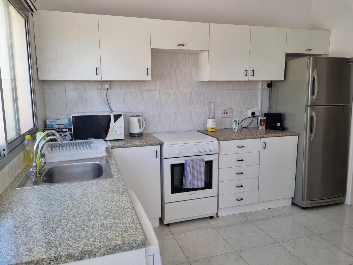 Ikaros Boutique Apartment Limassol Bagian luar foto